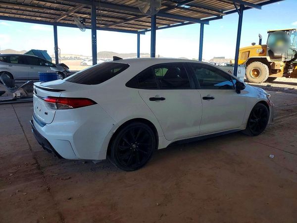 2021 TOYOTA COROLLA