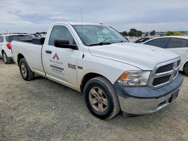 2014 RAM 1500 ST