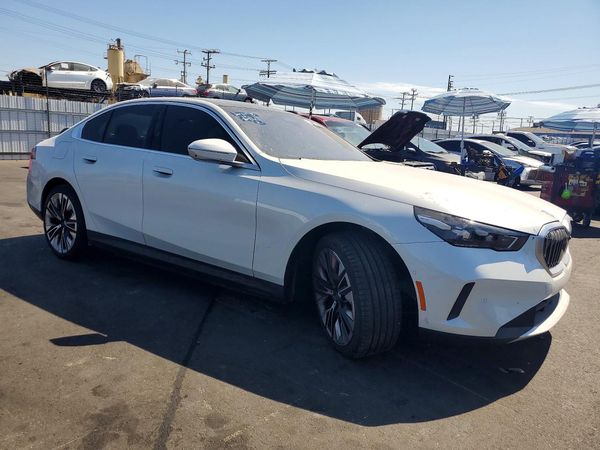 2026 BMW I5