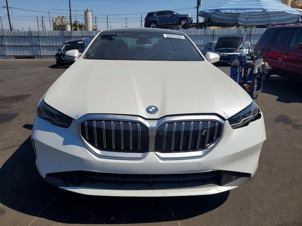 2026 BMW I5