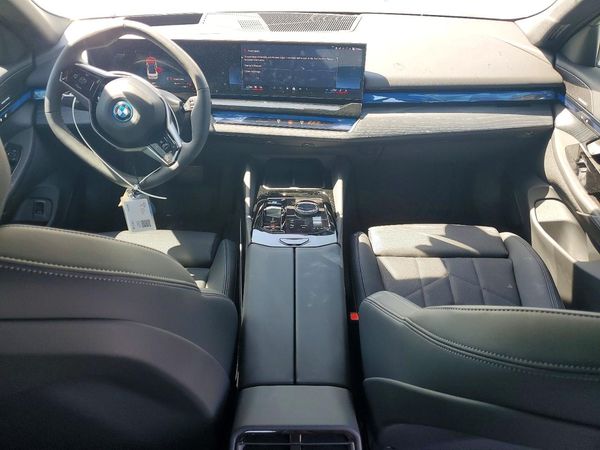 2026 BMW I5