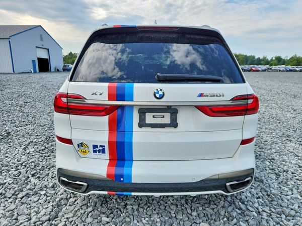 2022 BMW X7