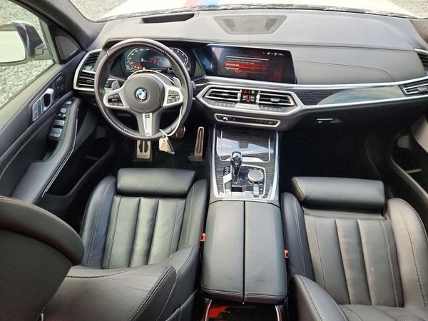 2022 BMW X7