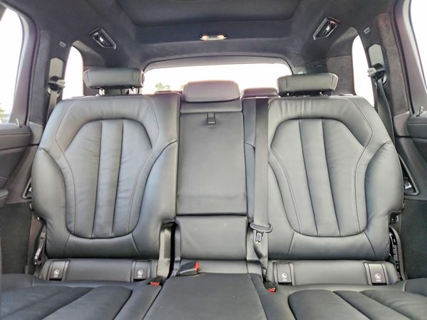 2022 BMW X7