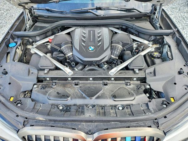 2022 BMW X7