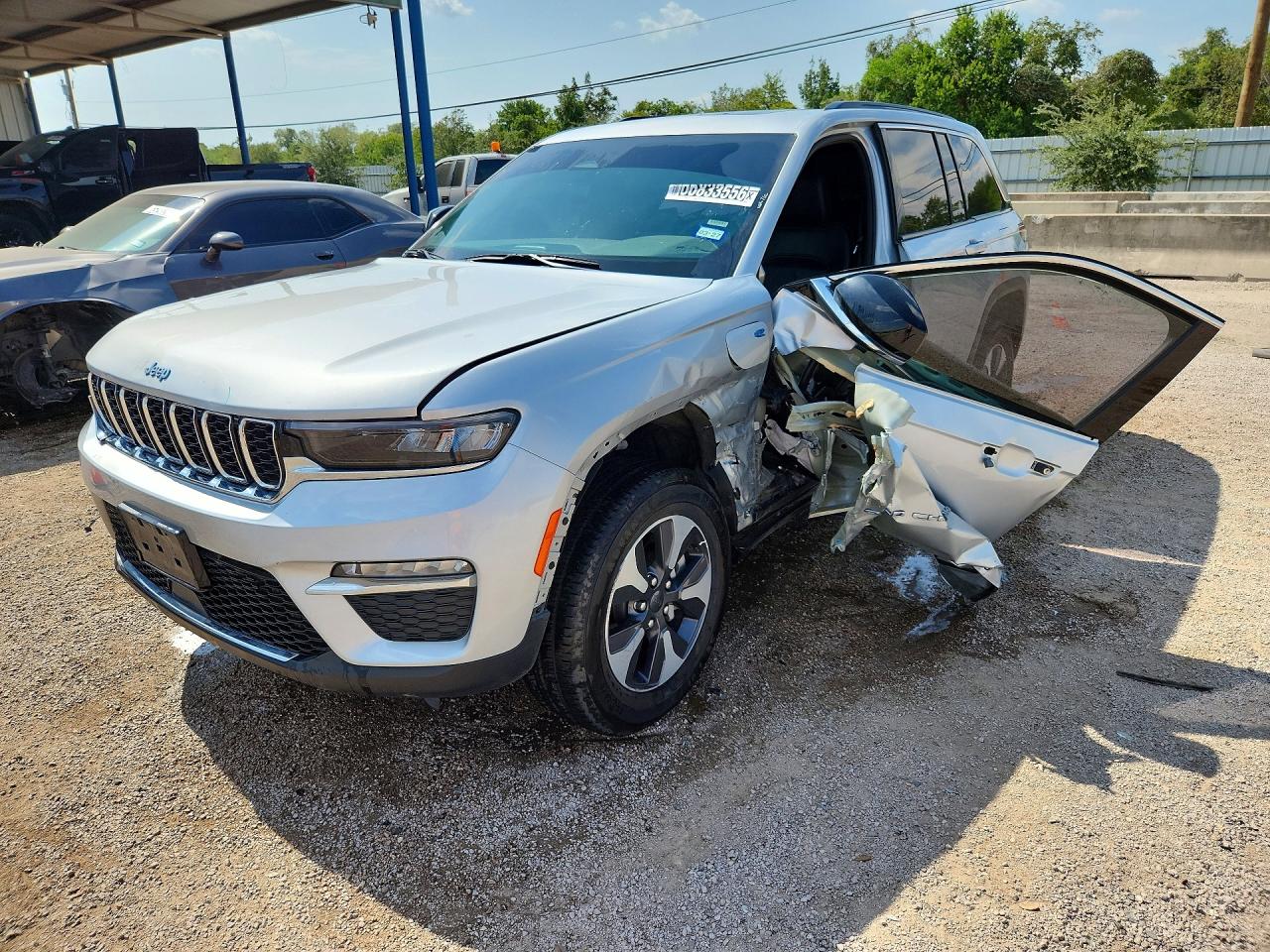 2025 JEEP GRAND CHEROKEE 4XE — Front 3/4