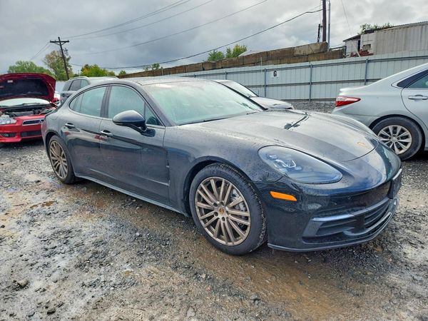 2018 PORSCHE PANAMERA Base / 4 — Passenger 3/4