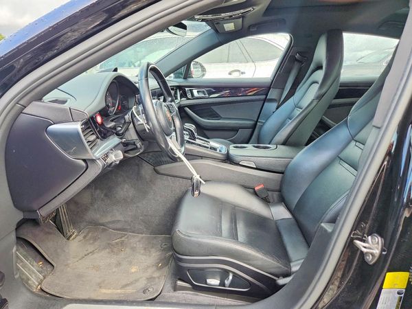 2018 PORSCHE PANAMERA Base / 4 — DENT