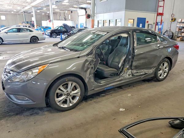 2013 HYUNDAI SONATA