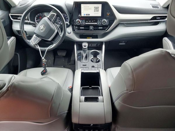 2023 TOYOTA HIGHLANDER