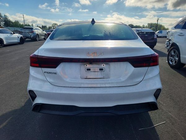 2024 KIA FORTE
