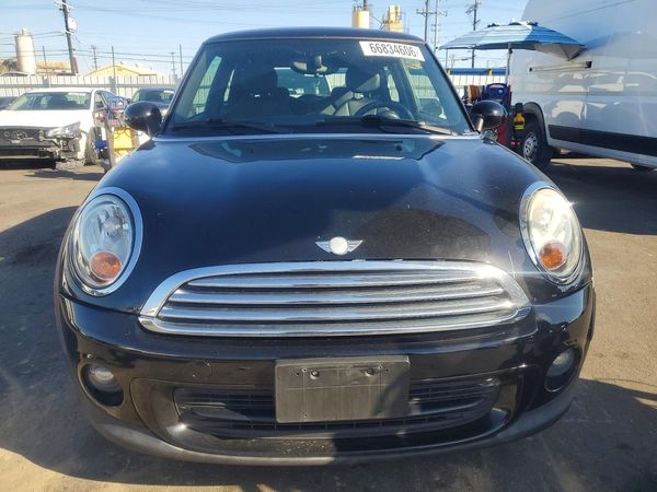 2012 MINI COOPER