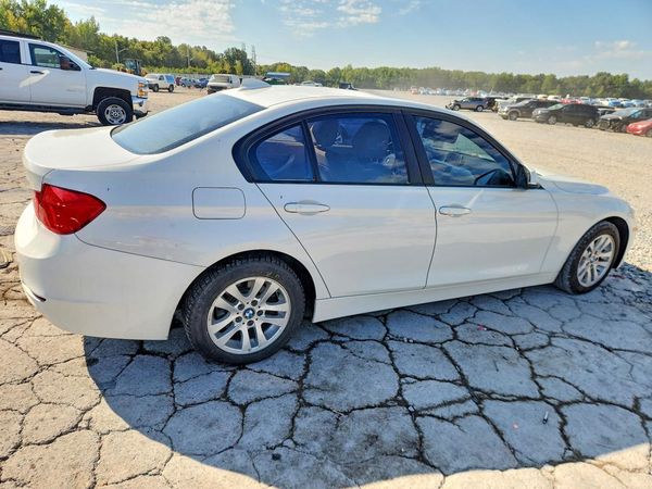 2013 BMW 320
