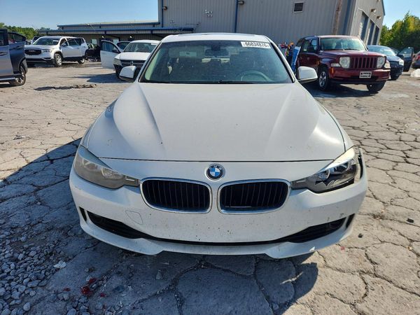 2013 BMW 320
