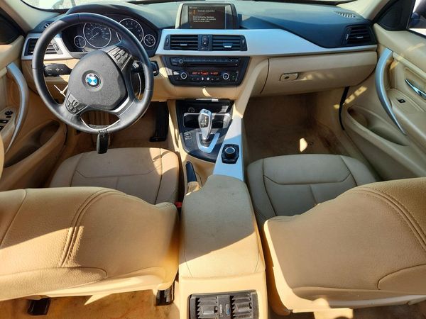 2013 BMW 320
