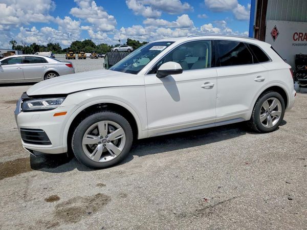 2018 AUDI Q5 quattro Premium Plus