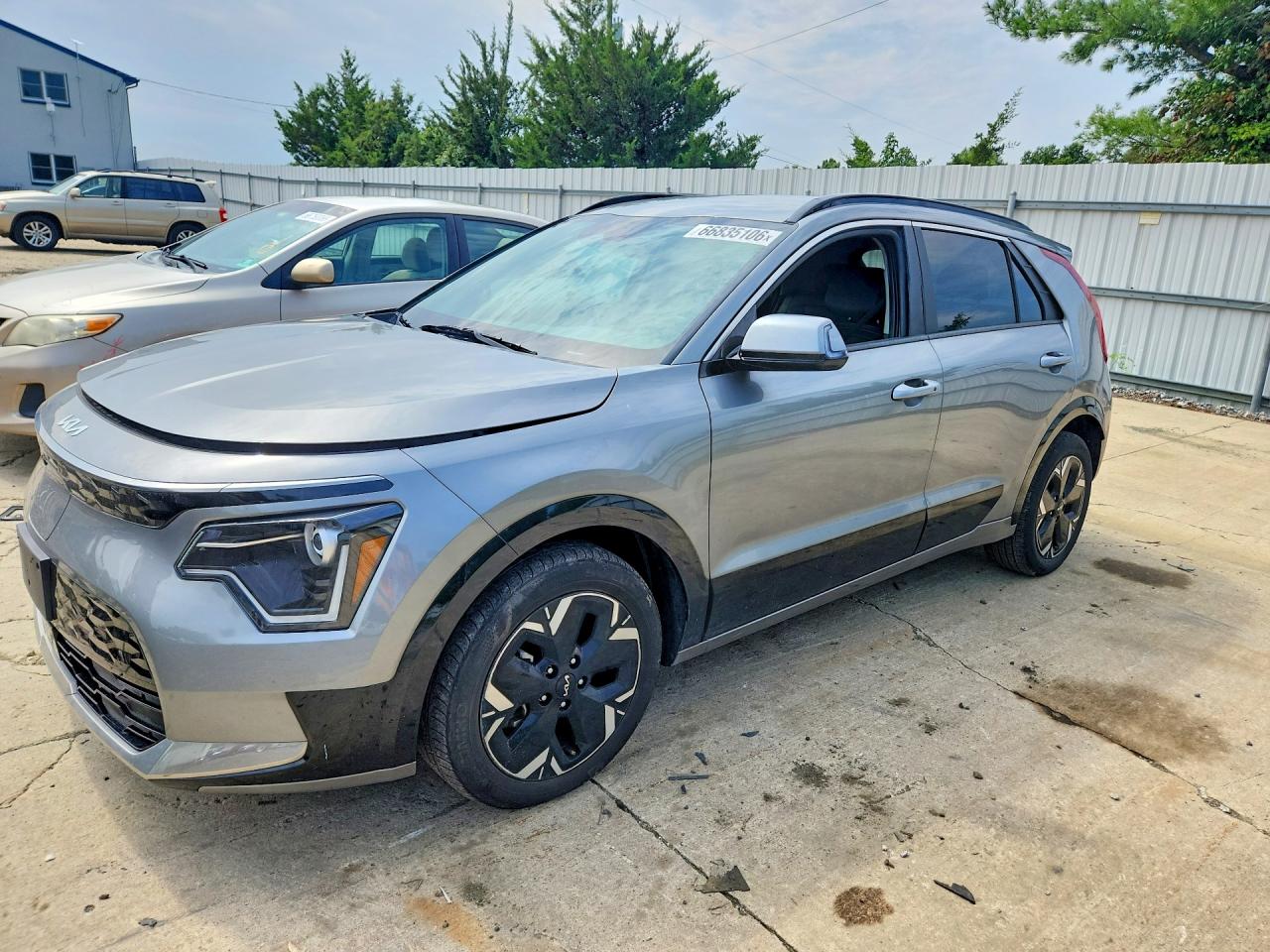 2025 KIA NIRO
