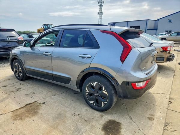 2025 KIA NIRO