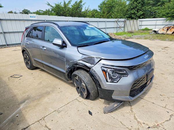 2025 KIA NIRO