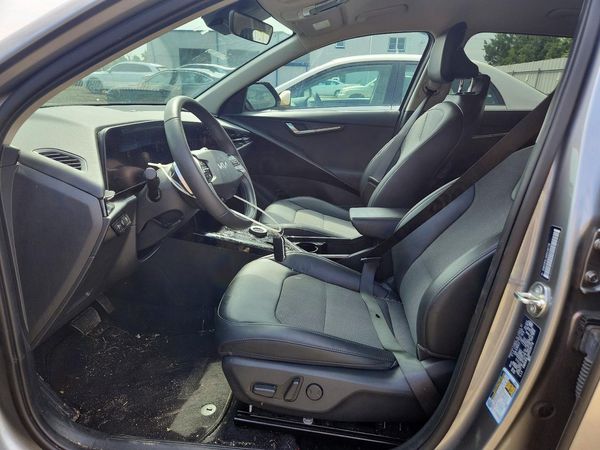 2025 KIA NIRO