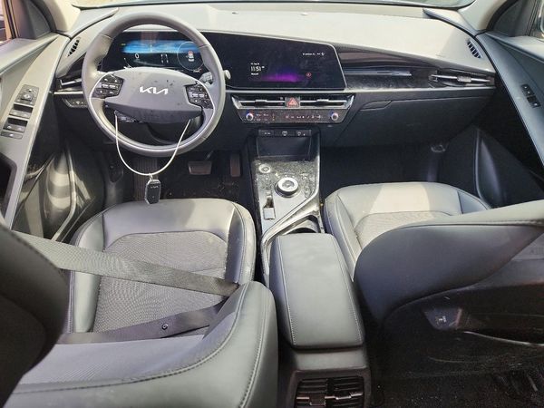 2025 KIA NIRO