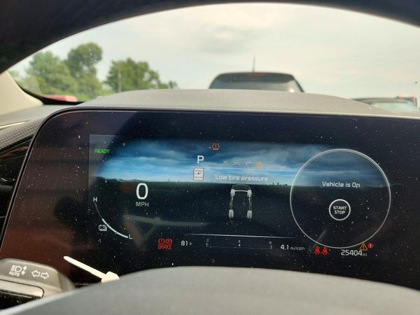 2025 KIA NIRO