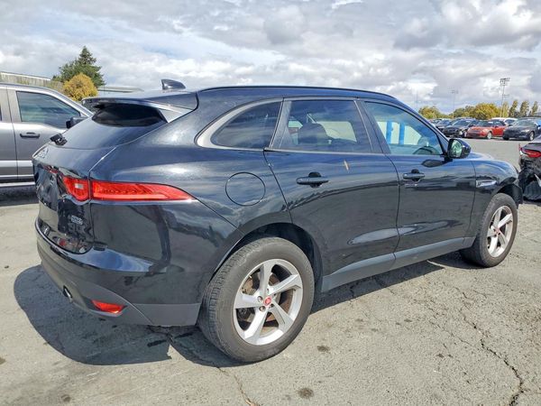 2017 JAGUAR F-PACE