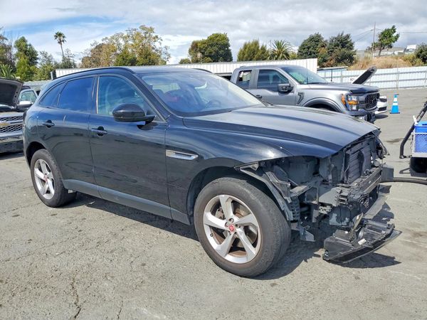 2017 JAGUAR F-PACE