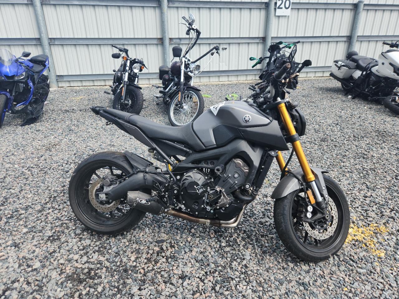 2015 YAMAHA FZ09