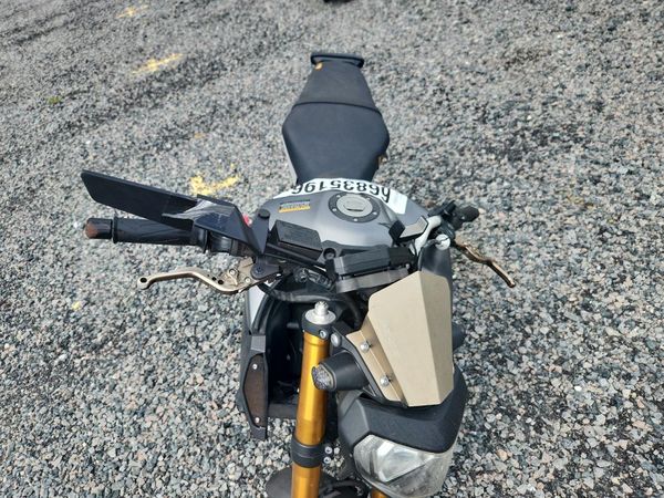 2015 YAMAHA FZ09