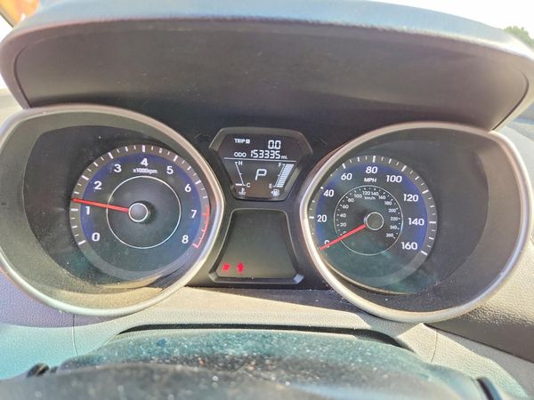 2013 HYUNDAI ELANTRA
