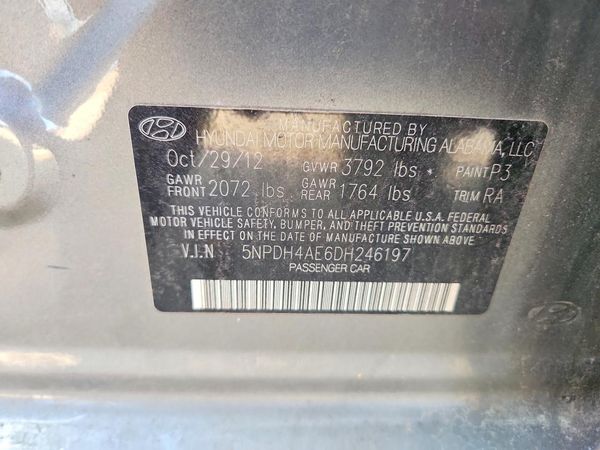 2013 HYUNDAI ELANTRA