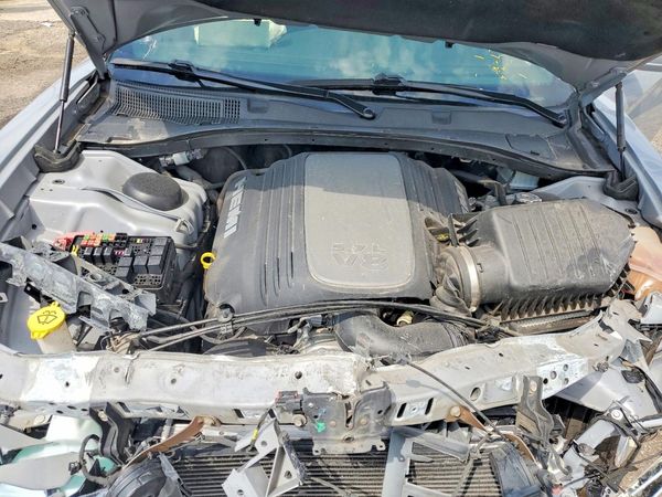 2021 DODGE CHARGER R/T — Engine bay