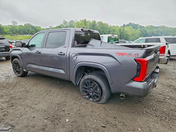 2024 TOYOTA TUNDRA SR5