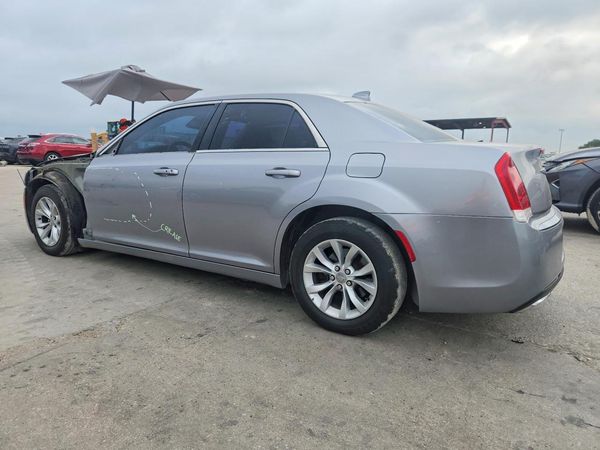 2015 CHRYSLER 300
