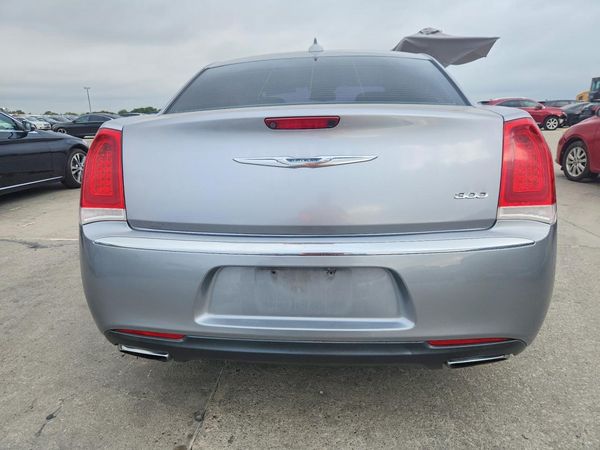 2015 CHRYSLER 300