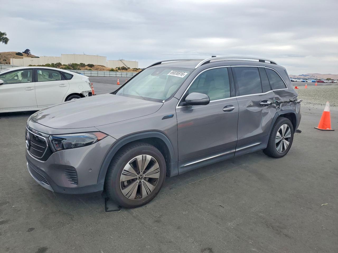 2023 MERCEDES-BENZ EQB