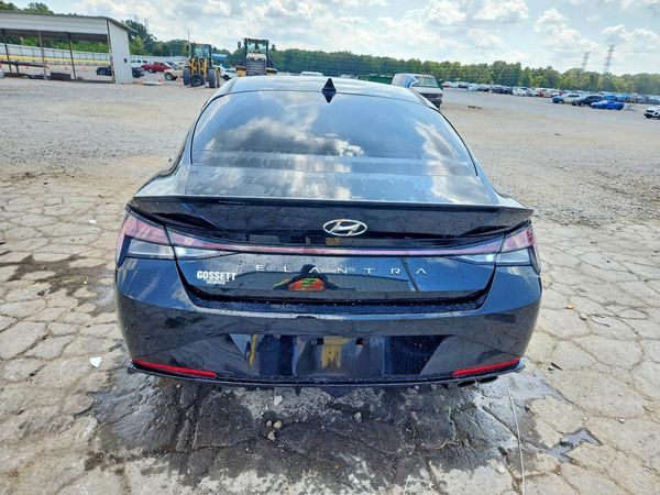 2022 HYUNDAI ELANTRA