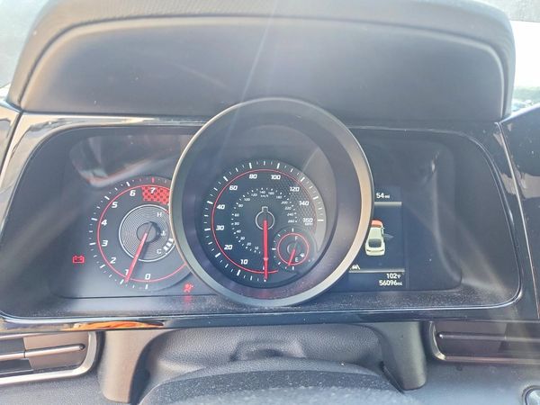 2022 HYUNDAI ELANTRA