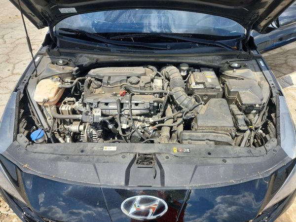 2022 HYUNDAI ELANTRA