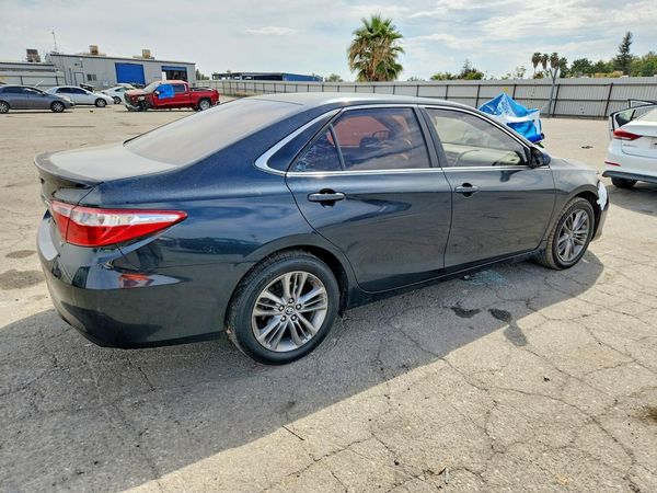 2015 TOYOTA CAMRY