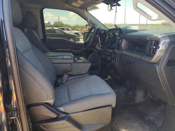 2024 FORD F150
