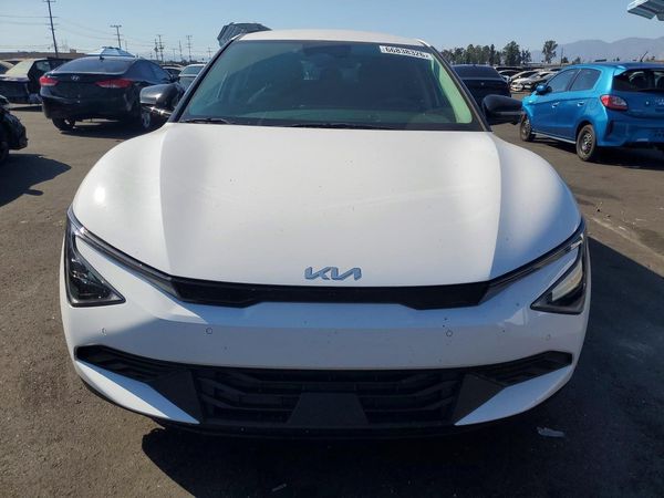 2025 KIA EV6