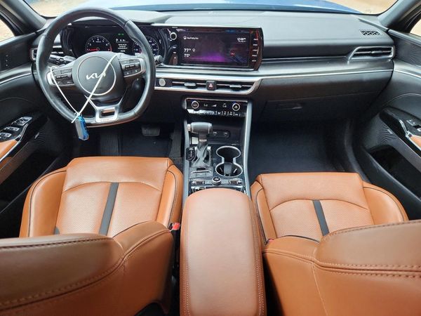2022 KIA K5