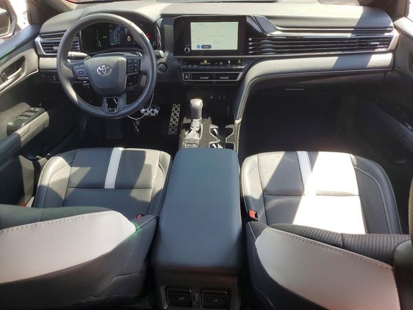 2026 TOYOTA CAMRY