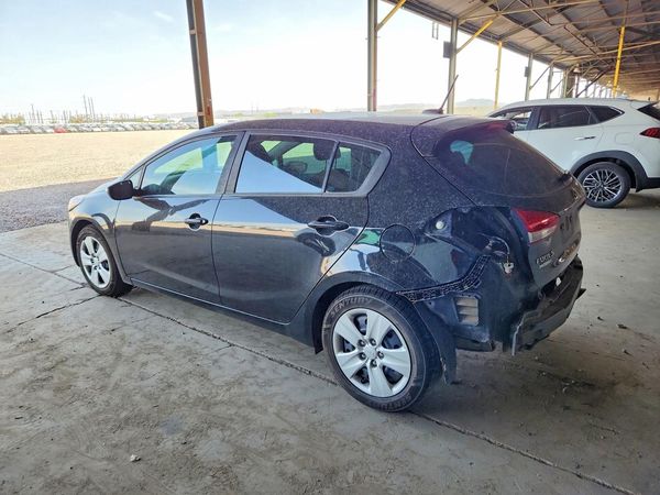 2016 KIA FORTE5