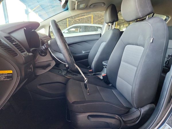 2016 KIA FORTE5