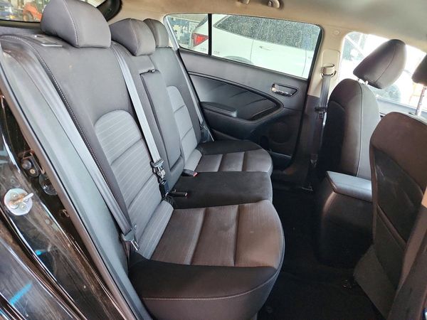 2016 KIA FORTE5