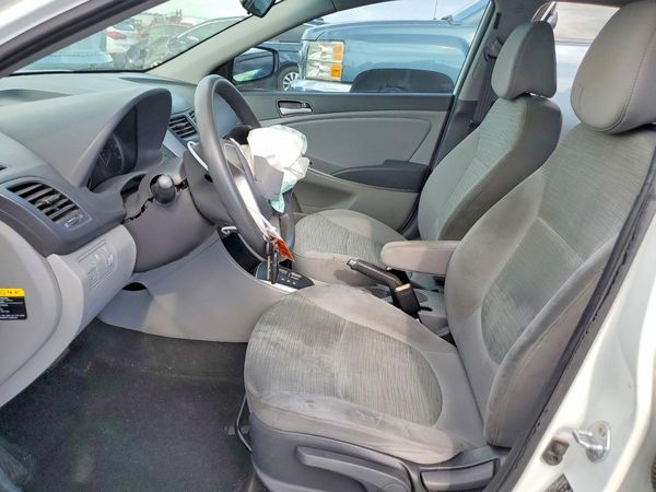 2015 HYUNDAI ACCENT