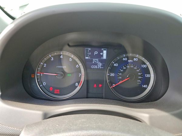 2015 HYUNDAI ACCENT